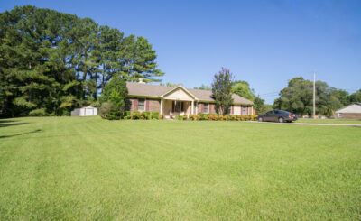 Move In Ready. Huntsville Alabama, Corner lot,