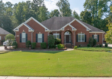 216 BISHOP FARM WAY