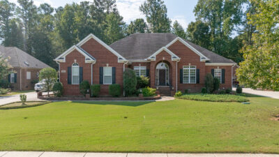 216 BISHOP FARM WAY