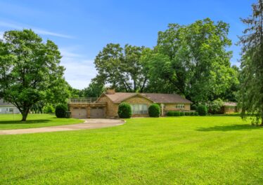 Basement home on large 2 acres lot, Winchester road