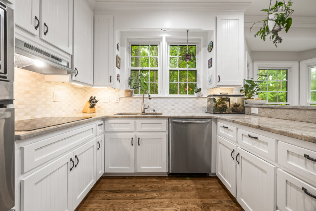Modern kitchen design, property in Green Mountain listed by John Wesley Brooks