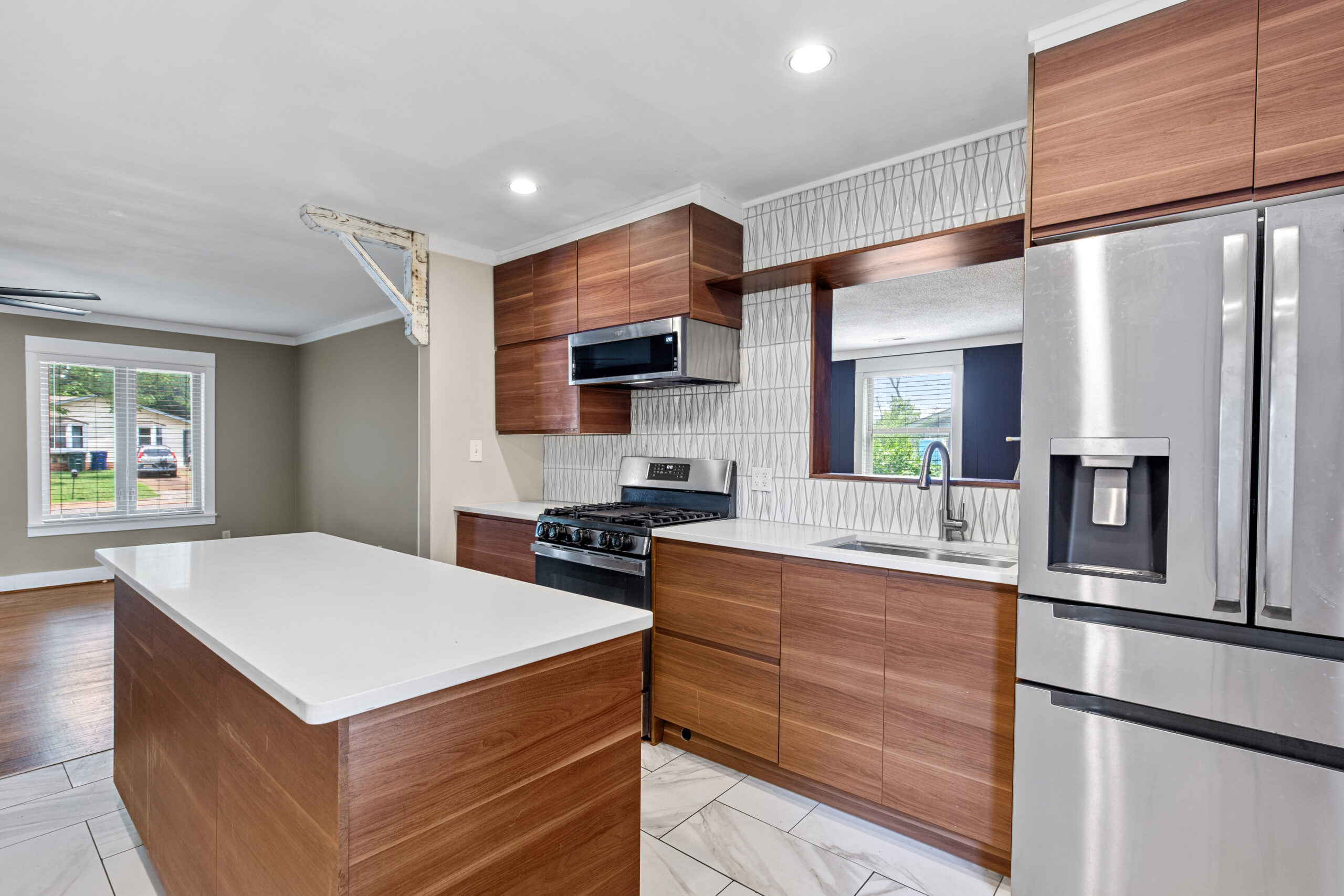 2703 Peel Street, Huntsville, Alabama 35805