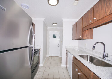Condo For sale, Renovated, Kitchen, New Granite counters, Huntsville Alabama best realtor, John Wesley Brooks, Updated condo
