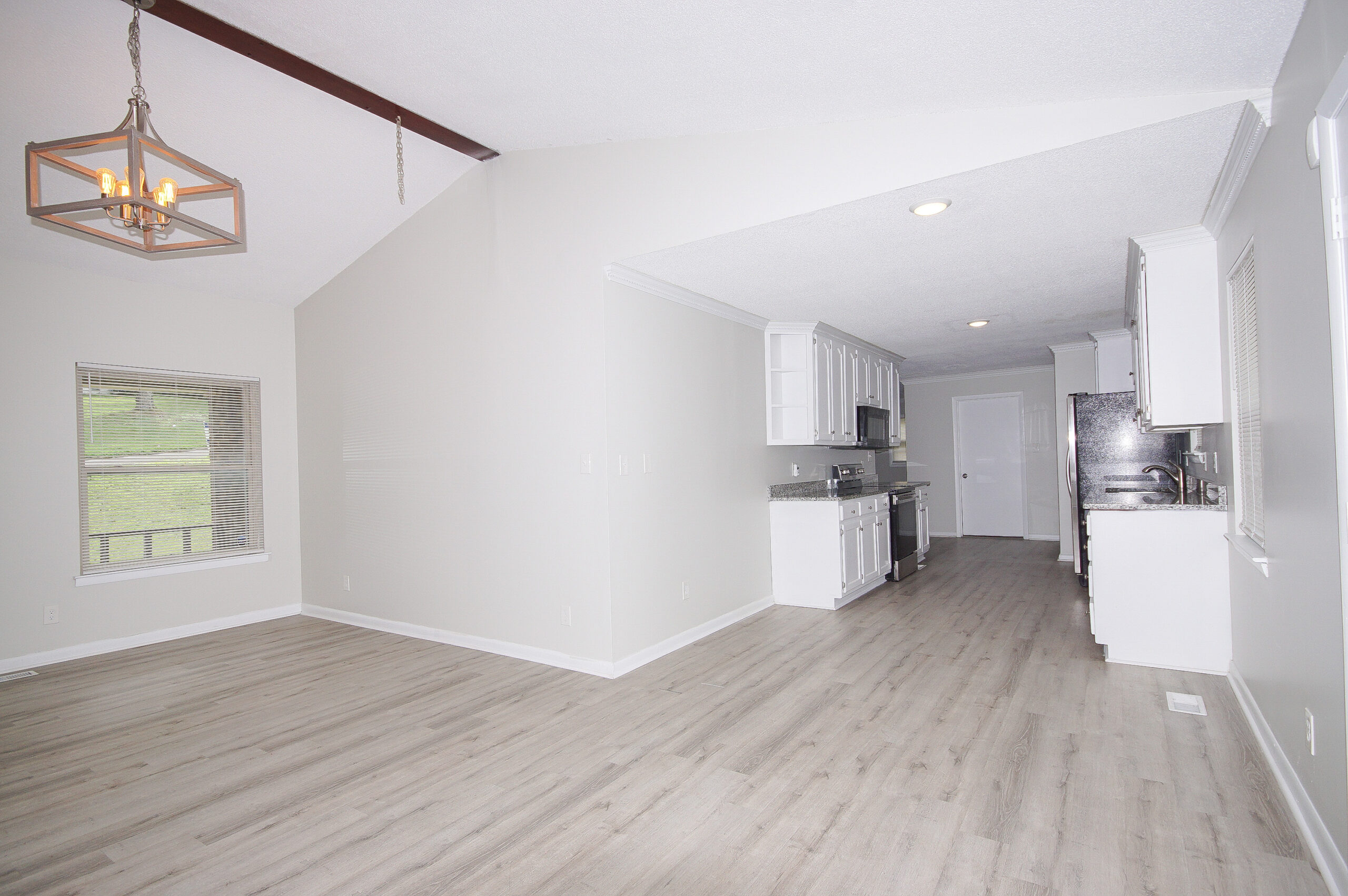4704 Ardmore Drive, Huntsville, Alabama 35816