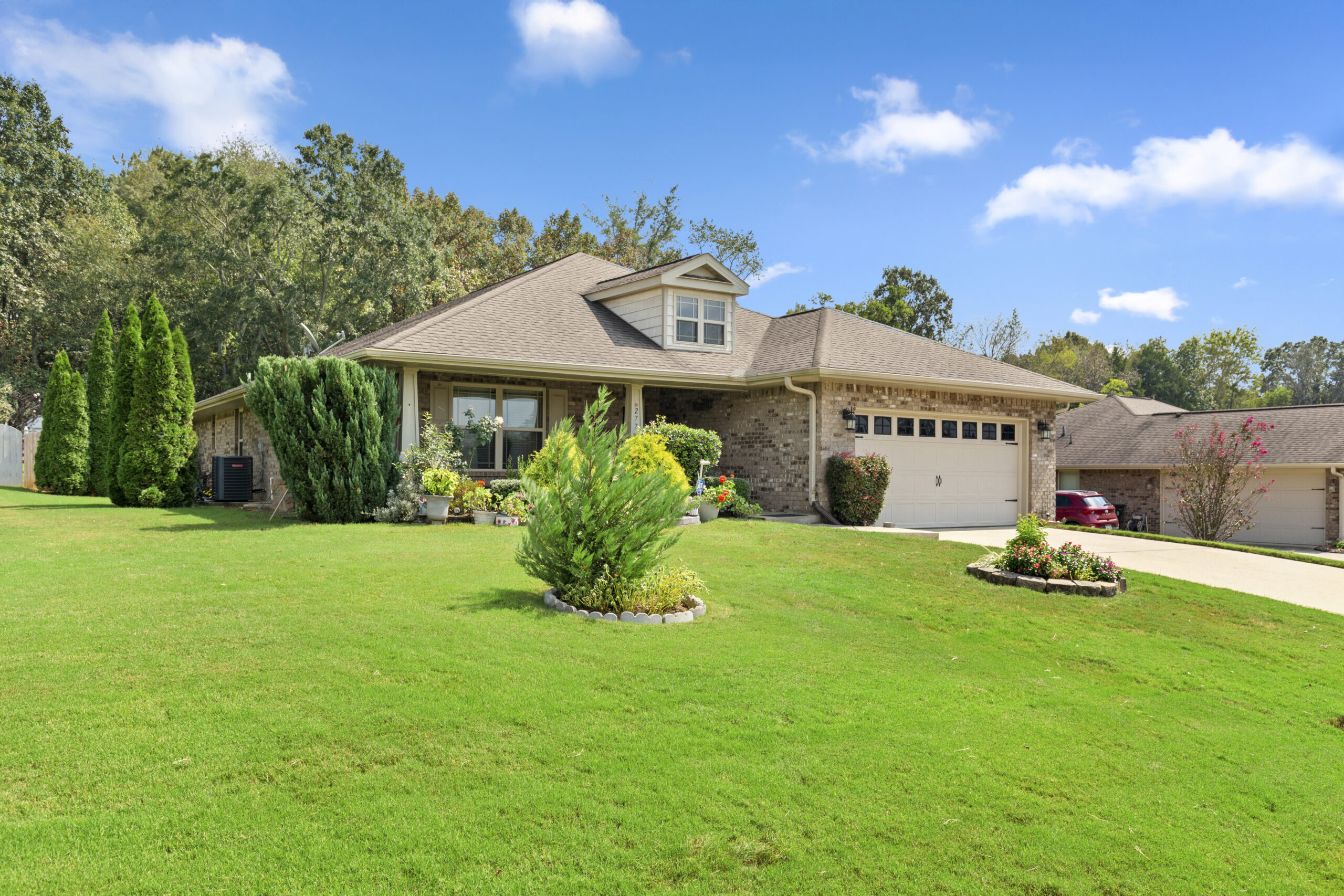 277 Lazy Oak Drive, New Market, Alabama 35761