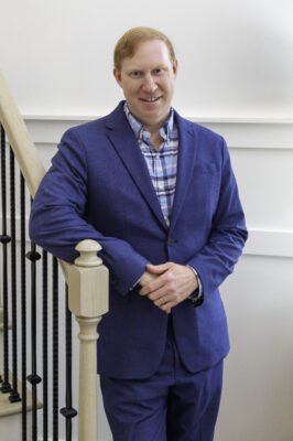 Huntsville Alabama, Real estate agent, Best Realtor John Wesley Brooks, Madison Alabama Best Realtor, Blue suit, Stairs