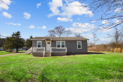 Huntsville Alabama First Time Home Buyer home, Affordable ranch home, one story home, large yard, acres, renovated home listed by John Wesley Brooks