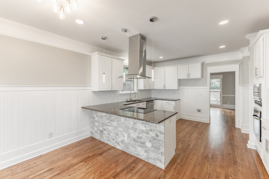 Madison Alabama home, white paint, cabinets, hardwood floors, new counters, stainless steel appliances, recess can lights, open floor plan, move in ready, Listed by top Realtor John Wesley Brooks