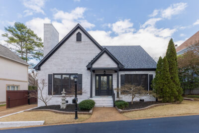 Renovated luxury home in Blossomwood, Huntsville Alabama