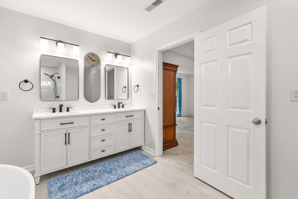 Modern Bathroom update, home for sale, Hampton Cove Alabama